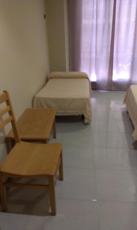 Hostal Bisbal Only Adults No Ac Валенсія Номер фото