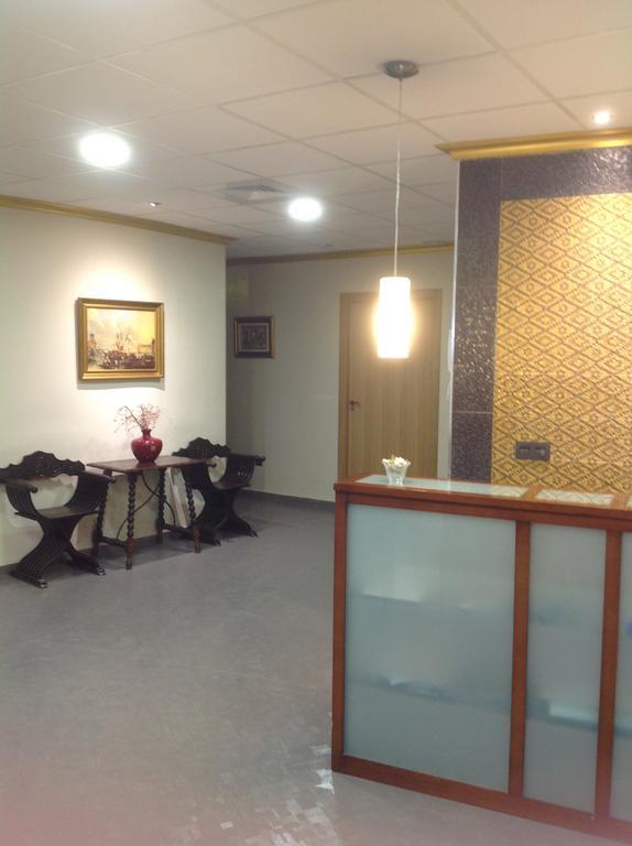 Hostal Bisbal Only Adults No Ac Валенсія Екстер'єр фото